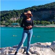 Posso aiutarti a imparare la lingua spagnola, partendo dalle basi e dall'essenziale come fanno i bambini, in questo modo ti assicuro del tuo apprendimento. Prima impareresti a parlarlo, poi a scriverlo. Posso offrirti 1 settimana di lezioni come prova gra